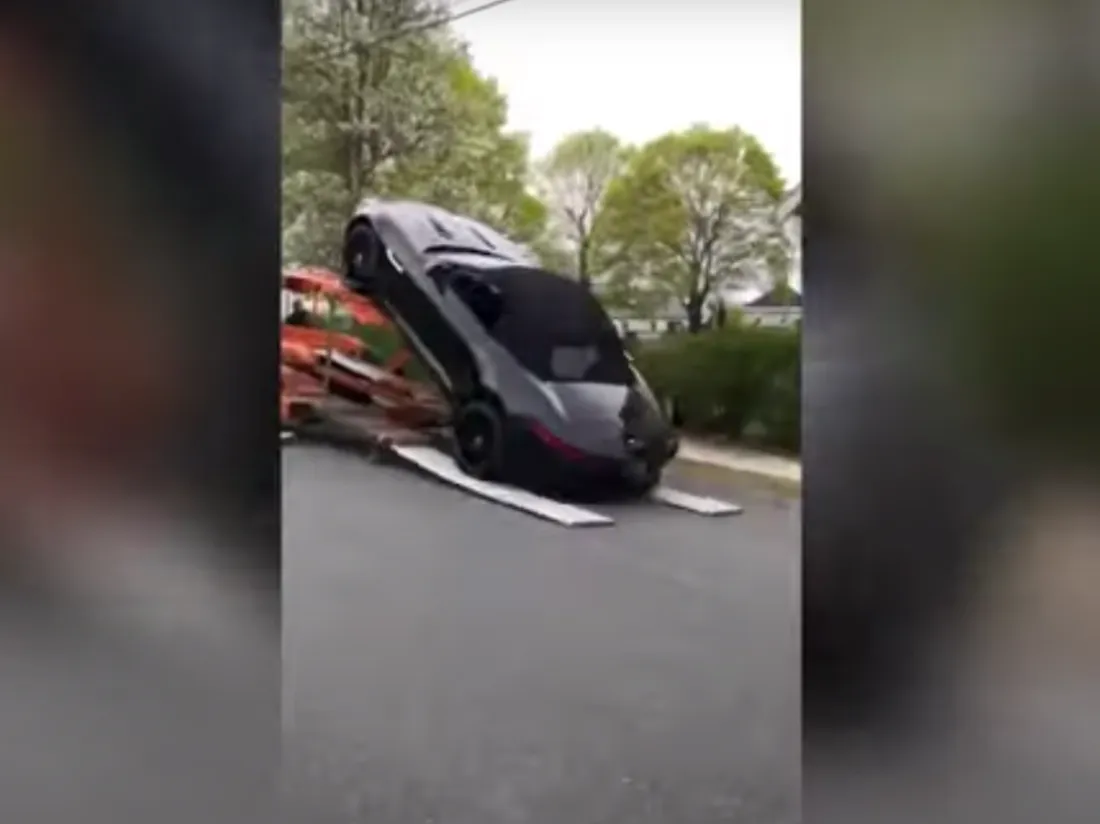 La Jaguar est désormais "inutilisable" selon l'assurance. 